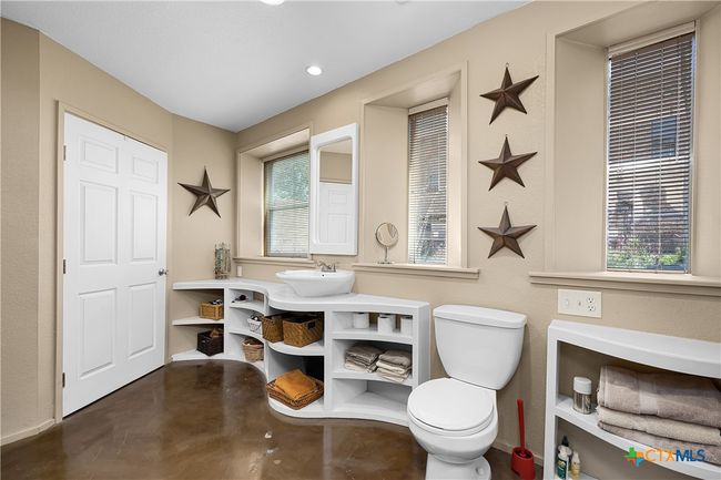 207 E Clark St, Home with 0 bedrooms, 0 bathrooms and null parking in Bartlett TX | Image 39