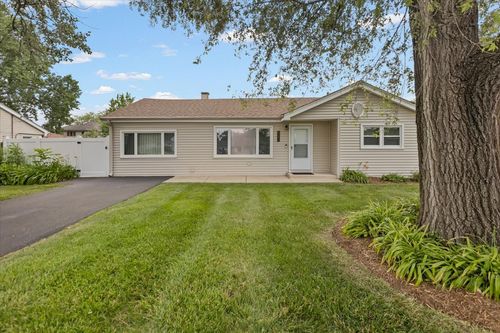 8255 Lockwood Ave, Burbank, IL, 60459-2121 | Card Image