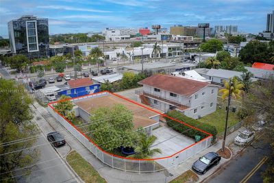 3511 Nw 1st Ave, House other with 3 bedrooms, 2 bathrooms and null parking in Miami FL | Image 3