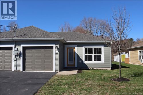 20 Parkview Lane, Sussex, NB, E4E0J8 | Card Image