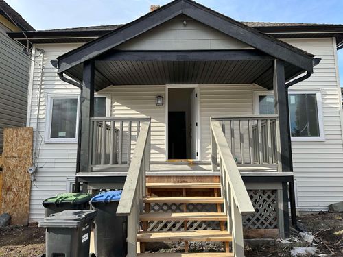 805 Milton St, New Westminster, BC, V3M1M9 | Card Image