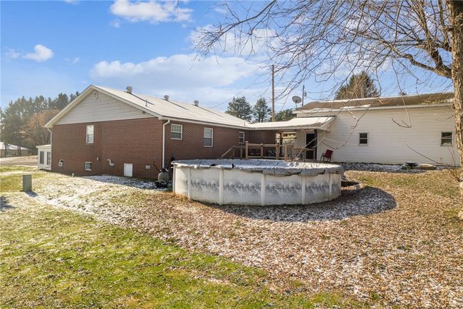 138 S Pine Ave, House other with 5 bedrooms, 3 bathrooms and 4 parking in Stoystown PA | Image 5