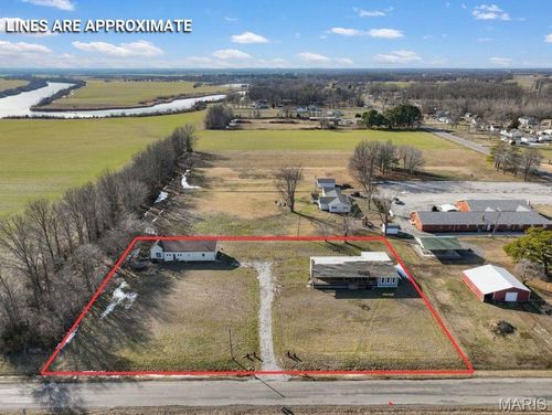 3665 Burning Star 2 Road, Pinckneyville, IL, 62274 | Card Image