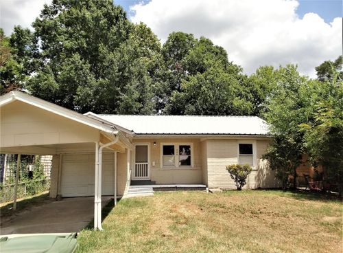 946 Milam St, Liberty, TX, 77575-3518 | Card Image