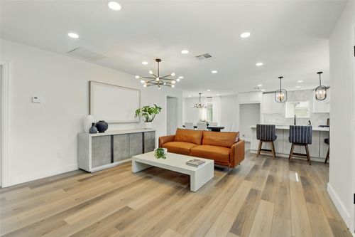 4010 Ella Blvd, Houston, TX, 77018-4226 | Card Image