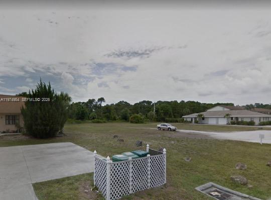 Land in Port Charlotte 2