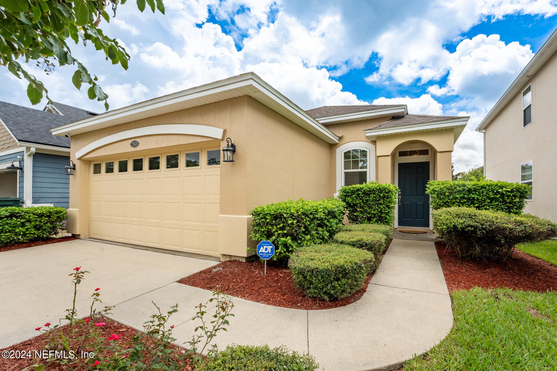 Mirabelle Dr, Jacksonville, FL 32258