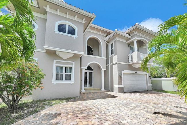 3521 Forest View Cir, House other with 5 bedrooms, 5 bathrooms and null parking in Fort Lauderdale FL | Image 10
