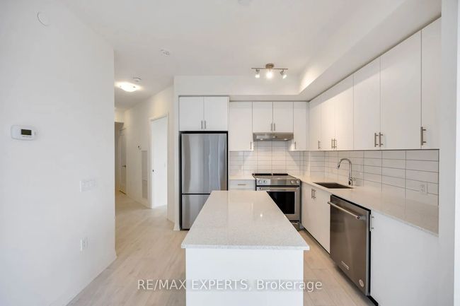 902 - 9000 Jane St, Condo with 2 bedrooms, 2 bathrooms and null parking in Concord ON | Image 8
