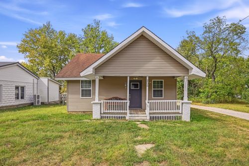 205 N Porter Ave, Conway, MO, 65632-9603 | Card Image