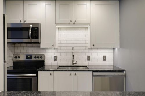apt-203-35 Nathan Ln N, Plymouth, MN, 55441-6355 | Card Image