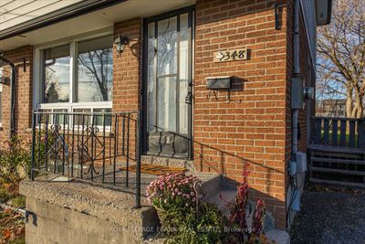 348 Pine Ave, House attached with 3 bedrooms, 1 bathrooms and 2 parking in Oshawa ON | Image 3