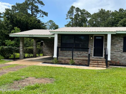 7701 Harold Ave, Moss Point, MS, 39563-3611 | Card Image