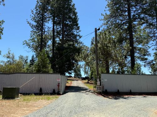 371 Blossom Ln, Mokelumne Hill, CA, 95245-9318 | Card Image