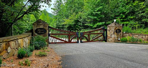 491 Chetola Trl, Townsend, TN, 37882-3037 | Card Image