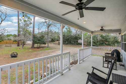 198 Kelley Rd, Bastrop, TX, 78602-9761 | Card Image