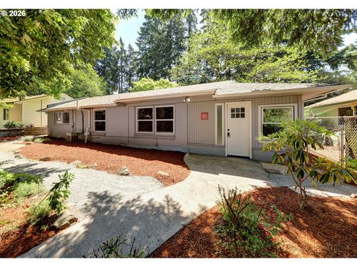 8834 Ne Russell Pl, Portland, OR, 97220-5347 | Card Image