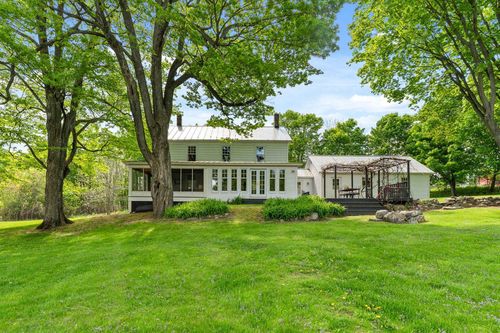 73 E Shore N, Grand Isle, VT, 05458-2347 | Card Image