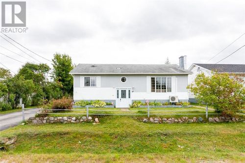 25 Riverside Rd W, Glovertown, NL, A0G2L0 | Card Image