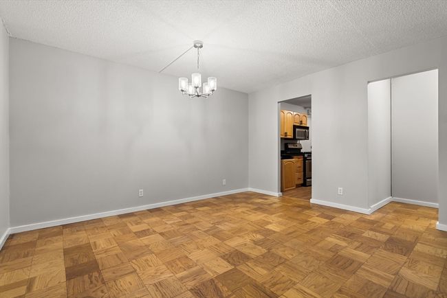APT-220 - 99 Pond Ave, Condo with 2 bedrooms, 2 bathrooms and null parking in Brookline MA | Image 5