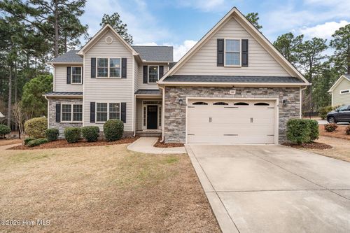 140 Wiregrass Ln, Southern Pines, NC, 28387-3056 | Card Image