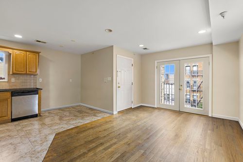 3-304 49th St, Union City, NJ, 07087-6954 | Card Image
