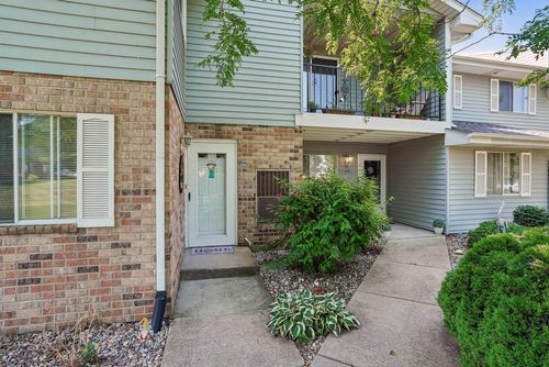 204-1117 N Sunnyslope Drive, Mount Pleasant, WI, 53406 | Card Image