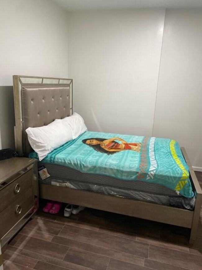 Bedroom pic 1 | Image 8