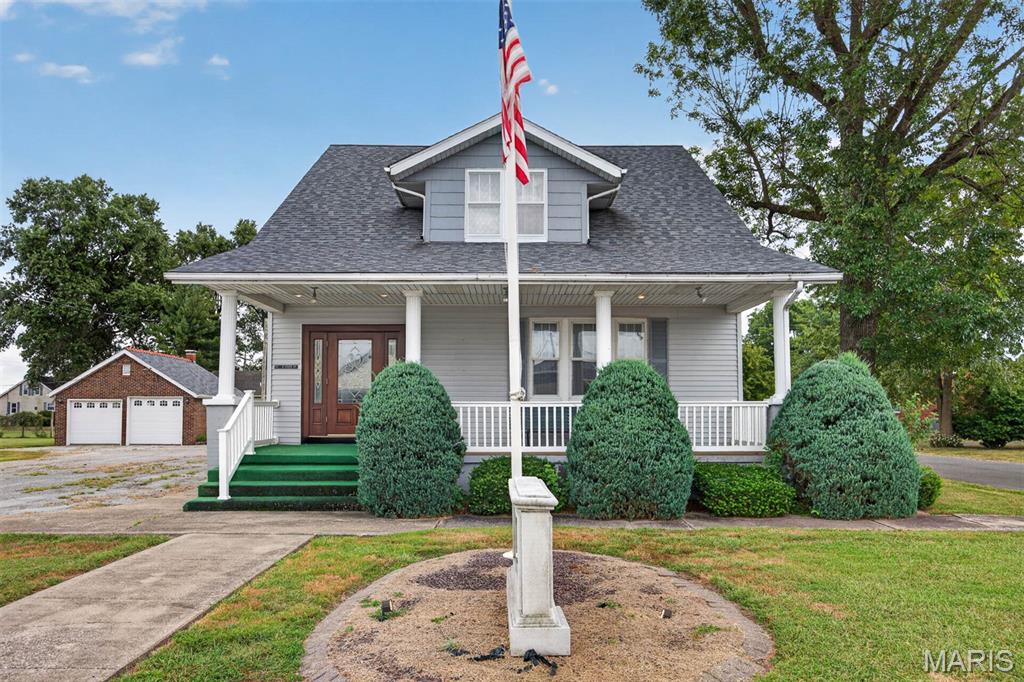 102 E State St, Hamel, IL 62046