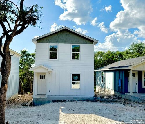 701 Burr Oak Ln, Canyon Lake, TX, 78133-3906 | Card Image