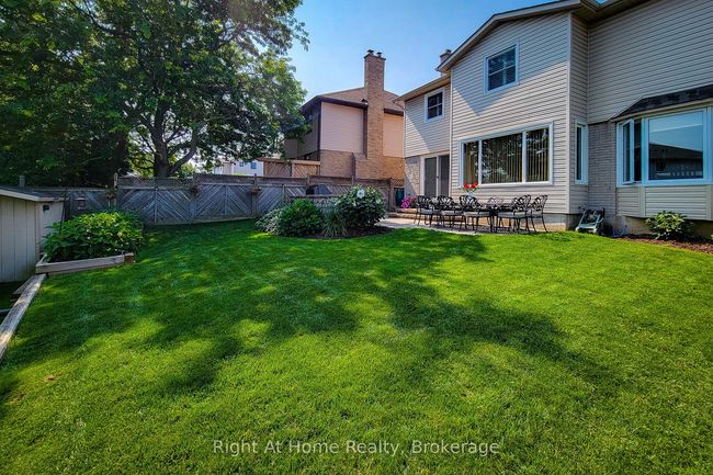 133 Lavender Dr, House other with 5 bedrooms, 3 bathrooms and 2 parking in Ancaster ON | Image 13