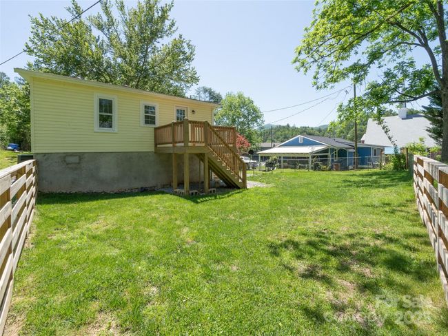 250 Oakdale St, House other with 2 bedrooms, 1 bathrooms and null parking in Brevard NC | Image 27