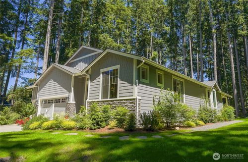 13978 Hidden Heights Ln Ne, Bainbridge Island, WA, 98110-4181 | Card Image