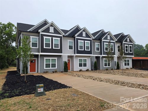 335 S Broad Street, Mooresville, NC, 28115 | Card Image