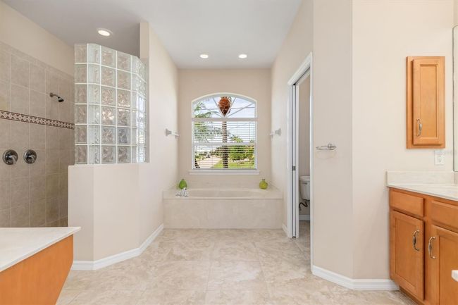 Primary Ensuite | Image 29