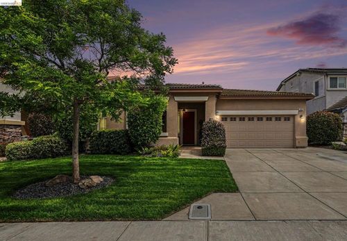 1112 Donatello Way, Oakley, CA, 94561-1780 | Card Image