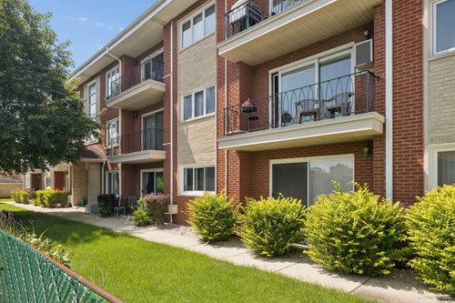 1b-4750 W 101st Street, Oak Lawn, IL, 60453 | Card Image