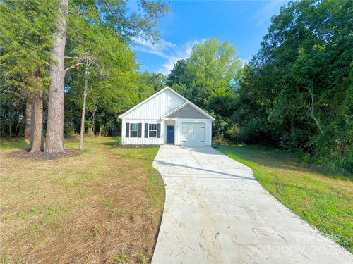 211 Acorn Acres Rd, Norwood, NC, 28128-9417 | Card Image