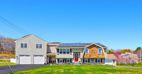 2 Kimberly Ln, Blackstone, MA, 01504-1612 | Card Image
