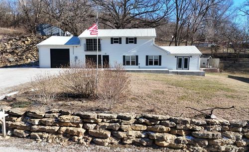 14913 County Road 457, Amazonia, MO, 64421-8125 | Card Image