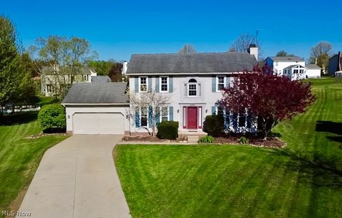 5264 Brockton Dr, Stow, OH, 44224-5516 | Card Image