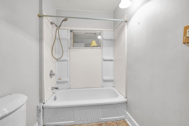 338 Vancouver St, House other with 2 bedrooms, 1 bathrooms and 3 parking in London ON | Image 29