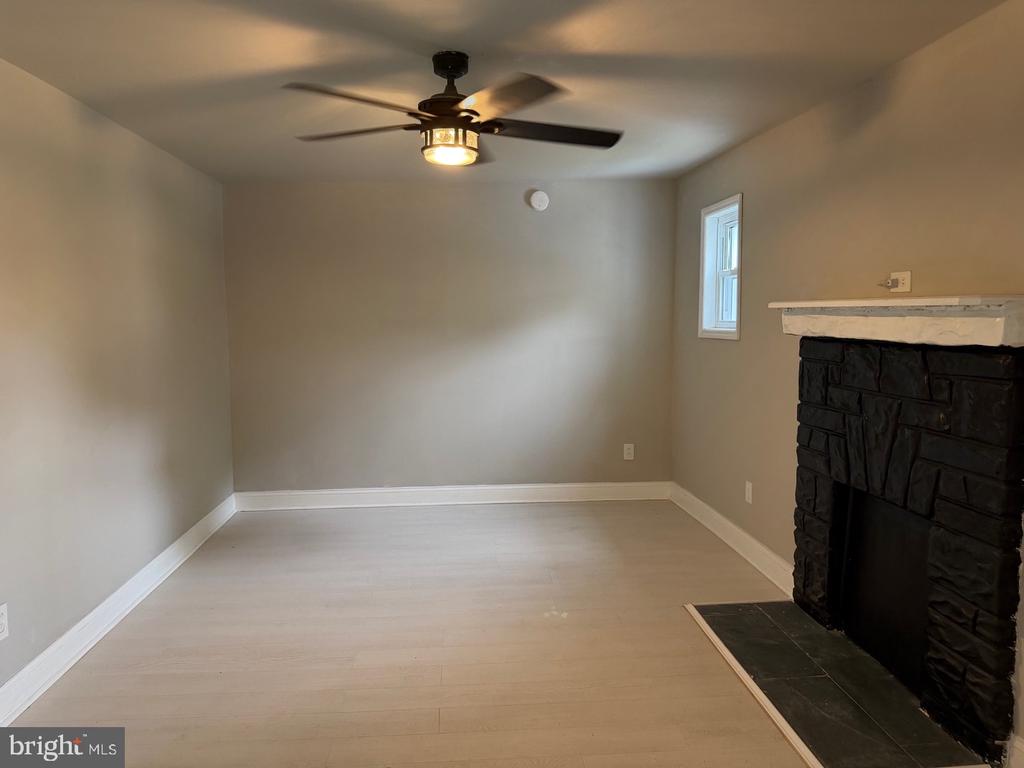 Residential Lease in EWING 5