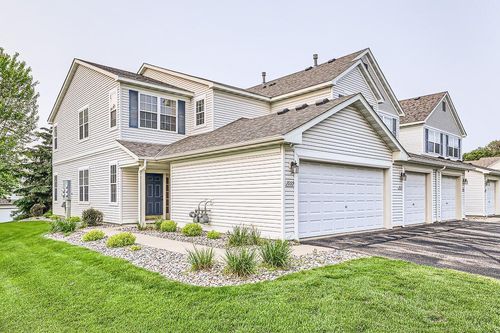 1059 Providence Dr, Shakopee, MN, 55379-4457 | Card Image