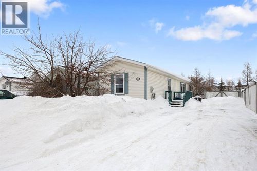 256 Harpe Way, Fort Mcmurray, AB, T9K2K9 | Card Image