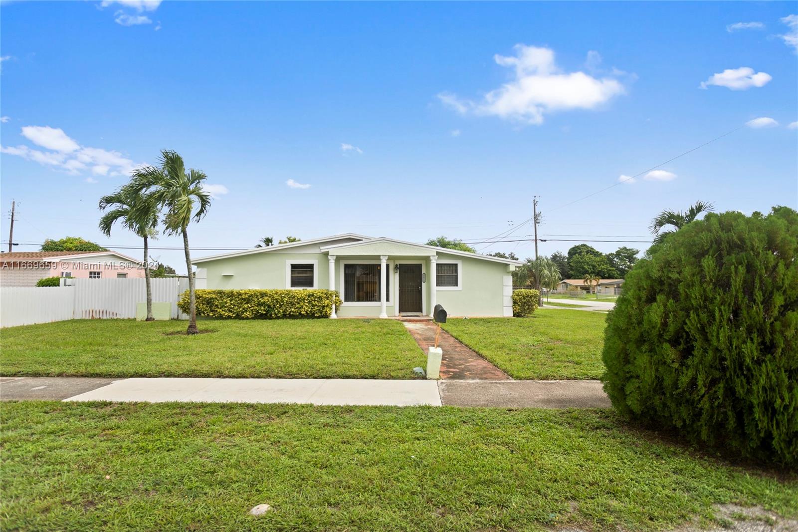 187th St, Miami Gardens, FL 33056