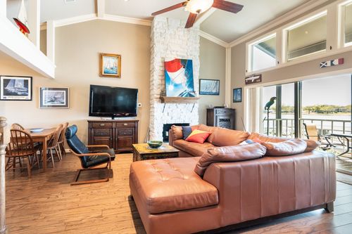 b2-300 Rush Creek Dr, Heath, TX, 75032-8852 | Card Image