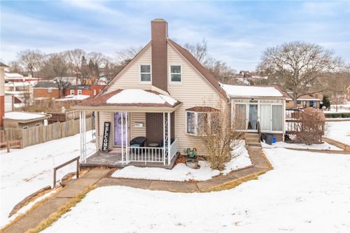 6808 Monroe Ave, West Mifflin, PA, 15122 | Card Image