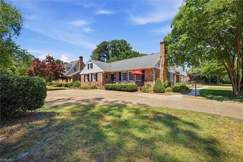 700 Riverside Dr, Newport News, VA, 23606-3628 | Card Image
