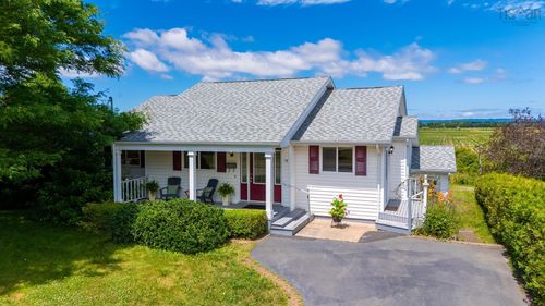 16 Marsh Hawk Dr, Wolfville, NS, B4P1B2 | Card Image